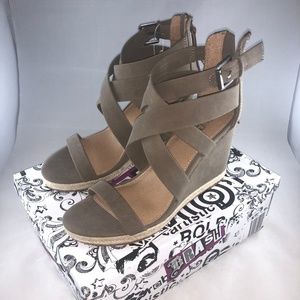 NWOT Taupe BRASH Wedge Heel Sandals Sz 11